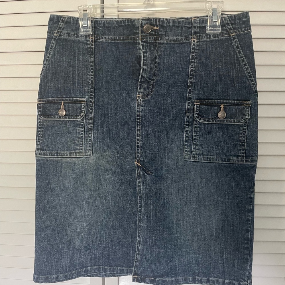 Old Navy blue Jean skirt